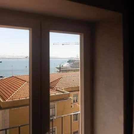 River View Lisbon Historic Alfama-2
